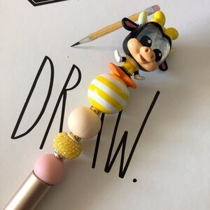 Disney Doorables: Mickey & Friends: Clarabelle Cow handmade beaded pen